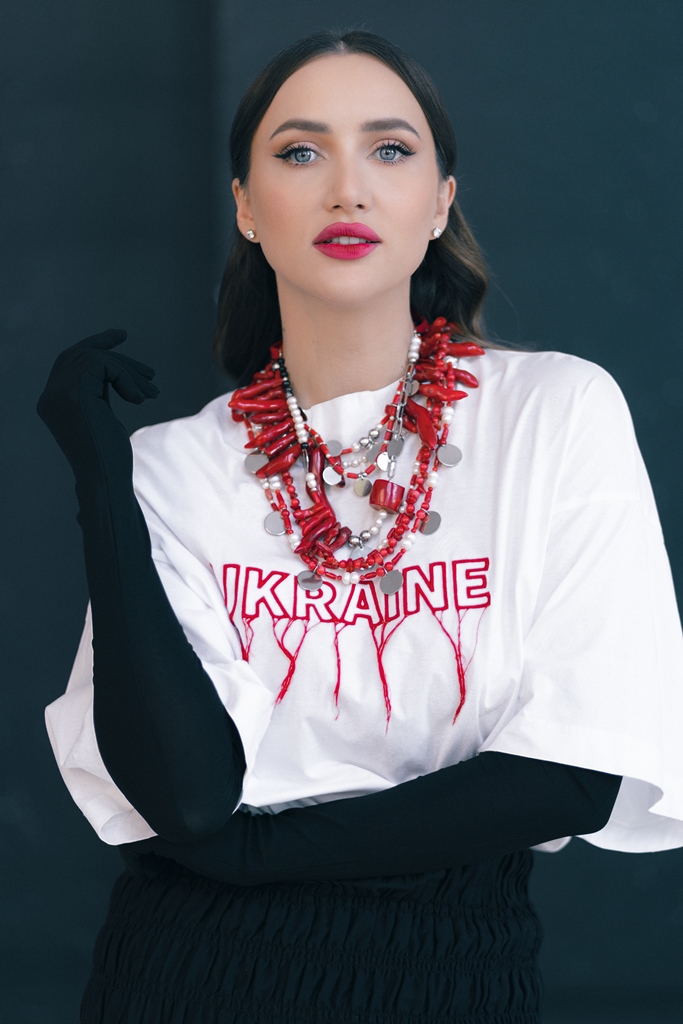 Анна Ризатдинова: У нового поколения украинцев патриотизм просто зашкаливает